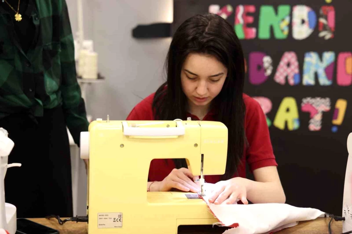 Kocaeli Büyükşehir Belediyesi KO-MEK Moda Akademisi’ne Başvuru Süresi Devam Ediyor