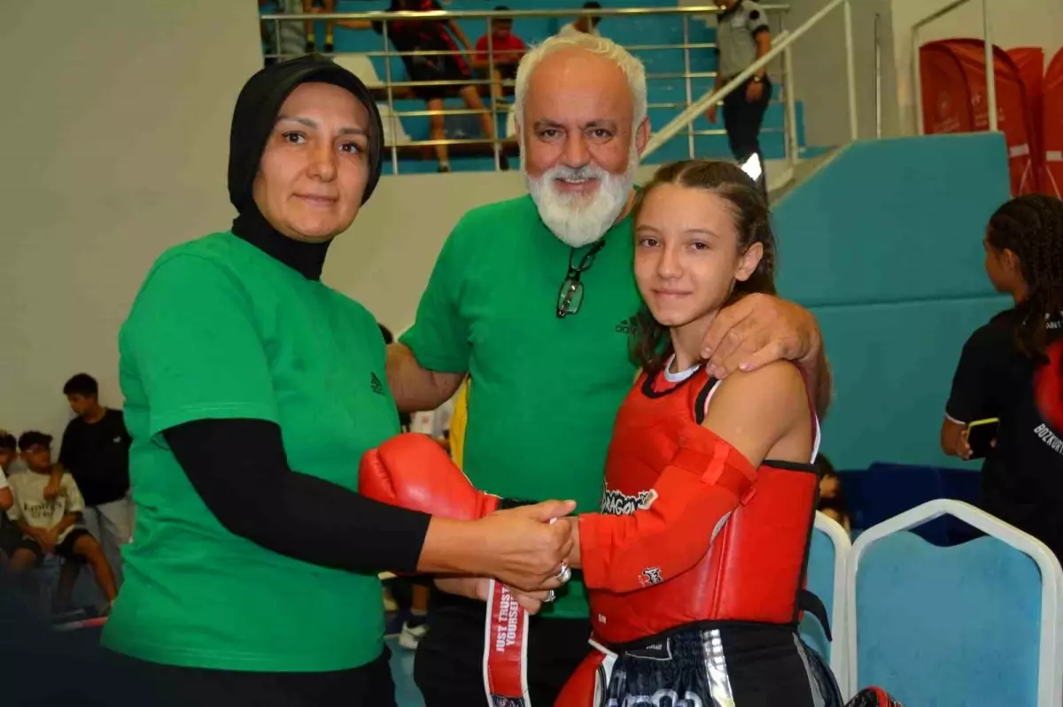 Minikler ve Yıldızlar Muaythai Türkiye Şampiyonası Bitlis’te sona erdi