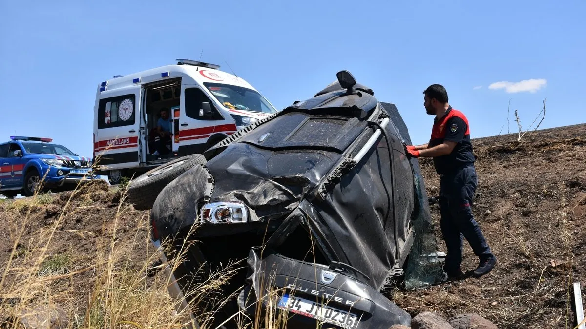 Şanlıurfa’da otomobil şarampole uçtu: 1 ölü, 4 yaralı!