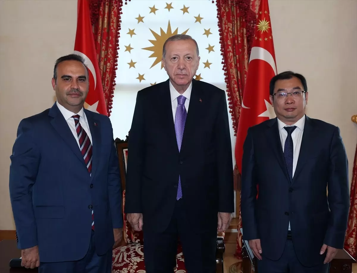 Cumhurbaşkanı Erdoğan, Chery International Başkanı Zhang Guibing’i Kabulladı