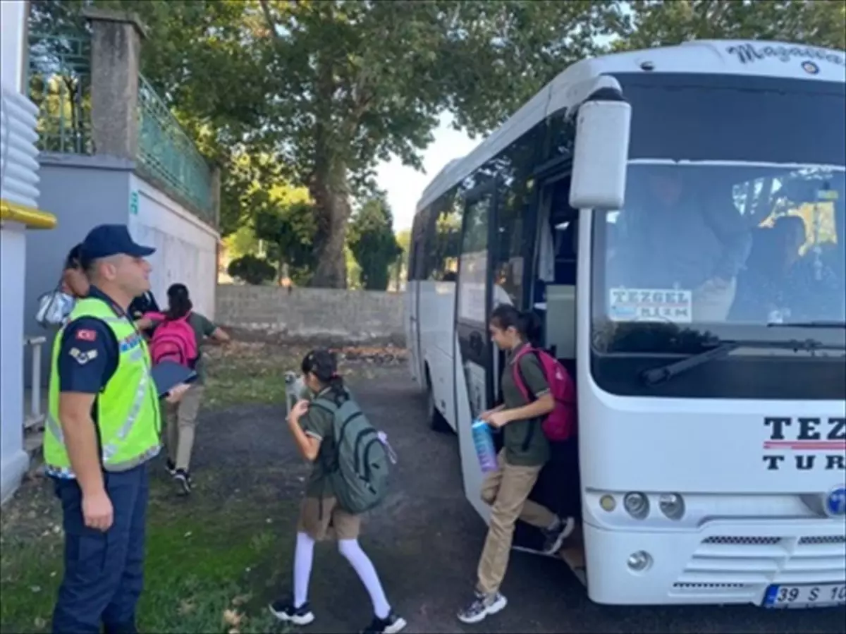 Kırklareli’nde okul çevreleri ve servis araçları denetlendi