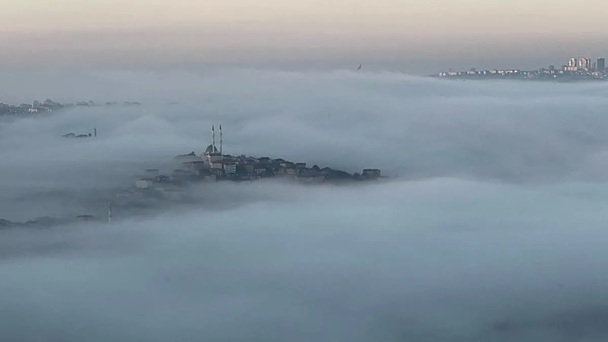 İstanbul’da sis etkili oluyor! Gemi trafiği çift yönde askıya alındı