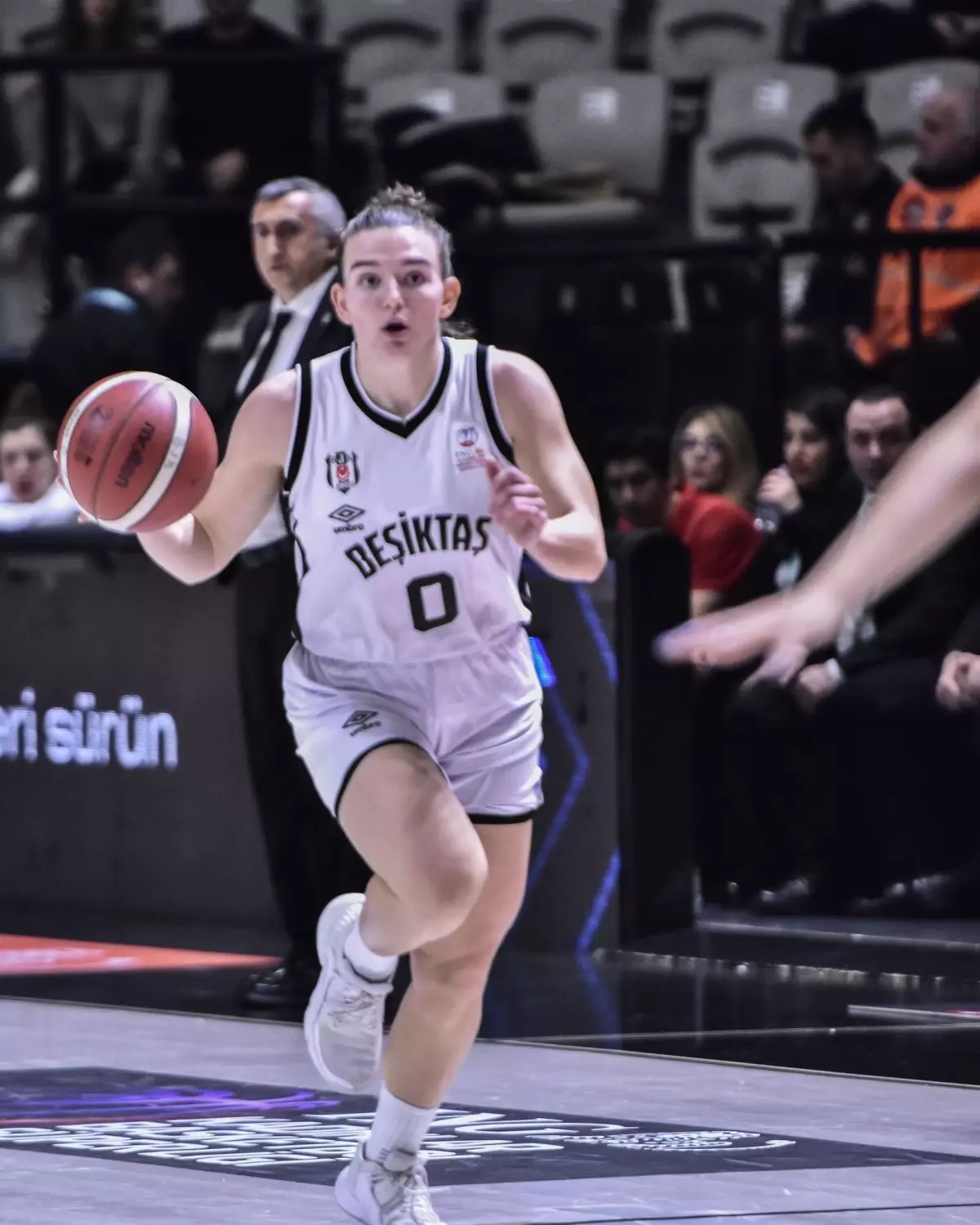 Beşiktaş Kadın Basketbol Takımı, Bodrum’u Farkla Geçti