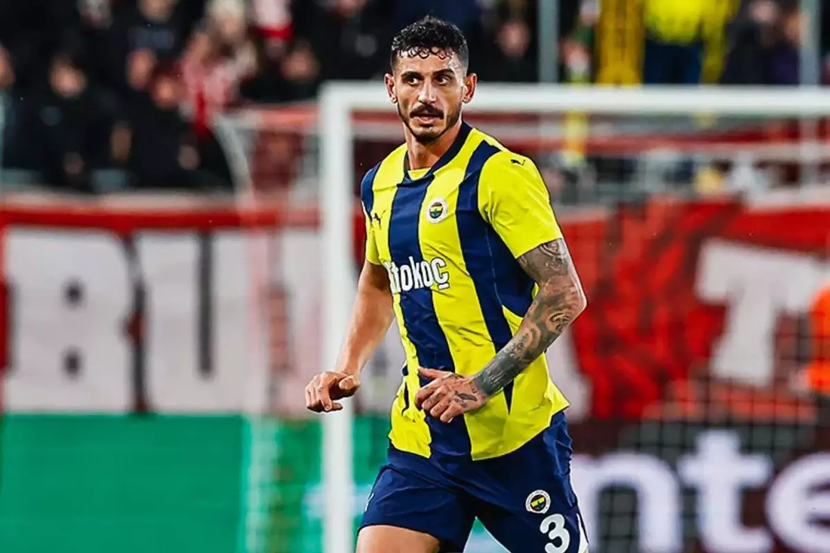 Fenerbahçe’den ayrılması beklenen Samet Akaydin, yıllar sonra bir ilke imza atabilir