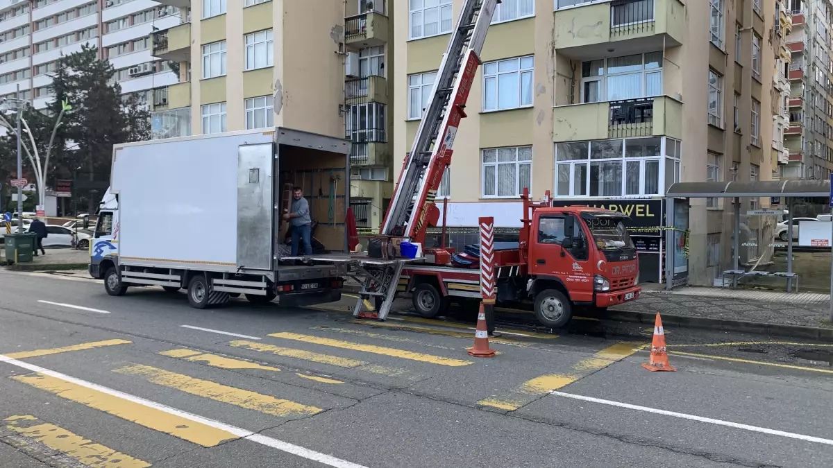 Rize’de Fırtına Sonrası Mühürlenen Apartmanda Tahliye Süreci Başladı